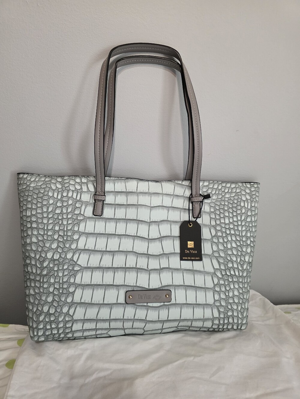 Light Blue/Gray DE VESI tote de l'amour Croc-Embossed Tote Bag, NWT!